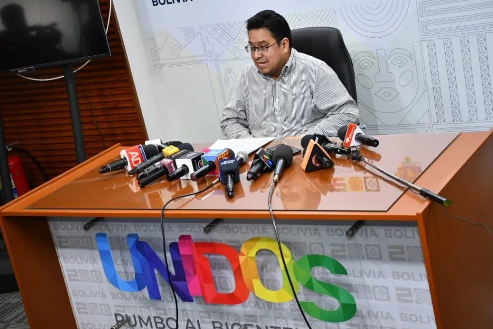 El Procurador General, Cesar Siles, en conferencia de prensa. Foto: APG