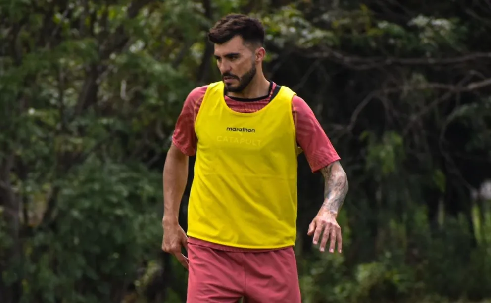 Enrique Triverio, el goleador del Tigre, empieza en el banco el partido con GV San José. Foto: club The Strongest