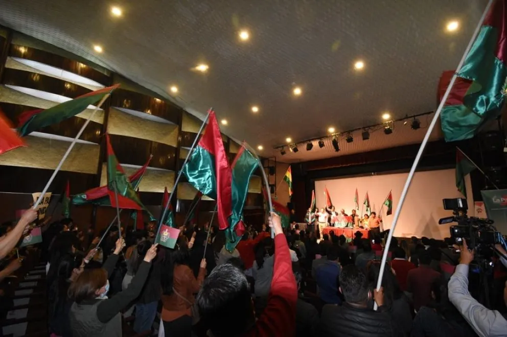 Imagen de una de las últimas reuniones de la Asamblea de la Paceñidad. Foto: APG