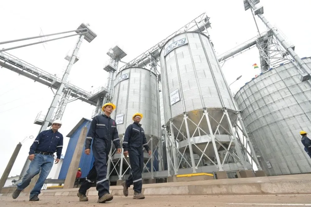 El Gobierno impulsa cinco plantas industriales con una inversión superior a los Bs 400 millones, explico el presidente Luis Arce el fin de semana. Foto: ABI