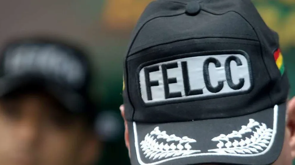 La FELCC hizo el levantamiento de los cuerpos de los mineros. Foto: ABI