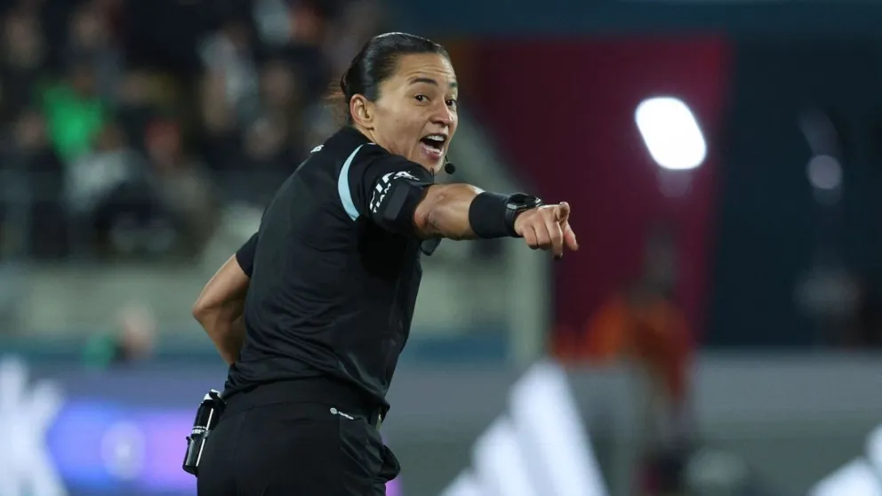 La árbitra brasileña Edina Alves dirigirá el partido Always Ready vs. César Vallejo en Villa Ingenio. 