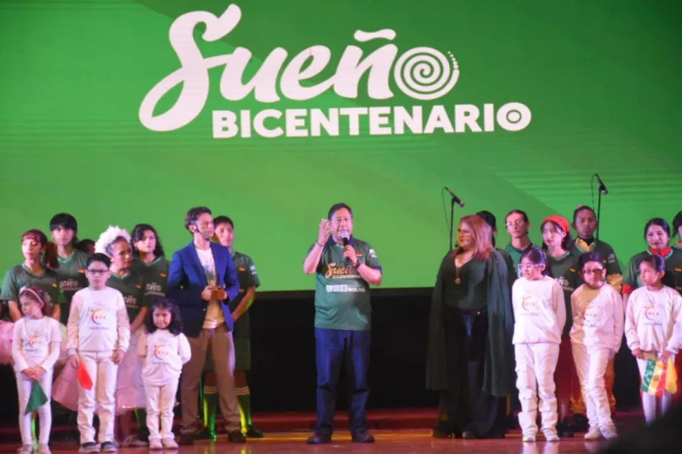 El presidente Luis Arce durante la presentación del programa. Foto: APG