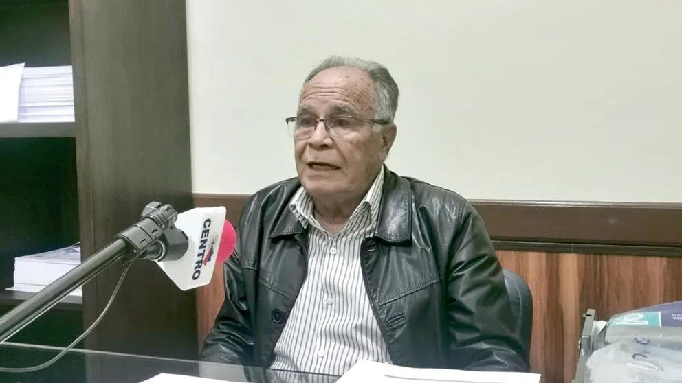 El presidente del Colegio Médico de Bolivia, Carlos Iriarte. Foto. Eju.tv