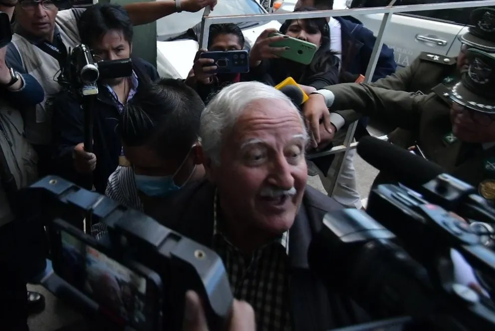 El exministro Echazú, aprehendido este lunes. Foto: APG