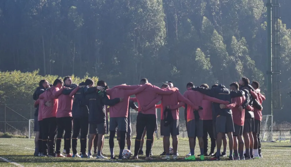 El grupo completo del Tigre, que desde el lunes se encuentra en Concepción. Foto: club The Strongest