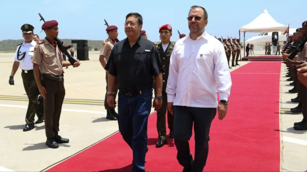 Arce fue recibido por Yvan Gil, canciller de Venezuela. Foto: Cuenta de X de Yvan Gil