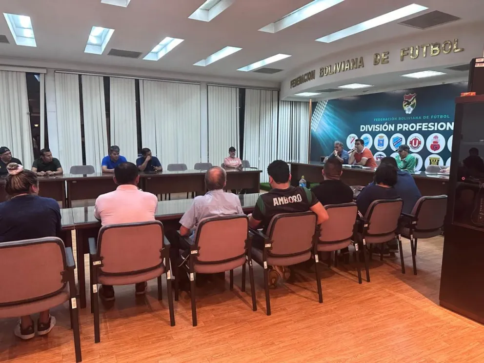 La ACF se reunió en la federación y eligió a Barrios como titular interino. Foto: ACF
