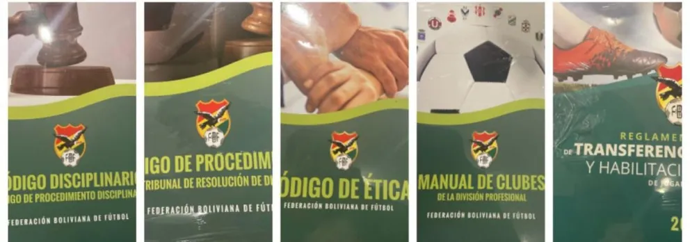 Las portadas de las nuevas normas del balompié boliviano. Foto: Jorge Asturizaga