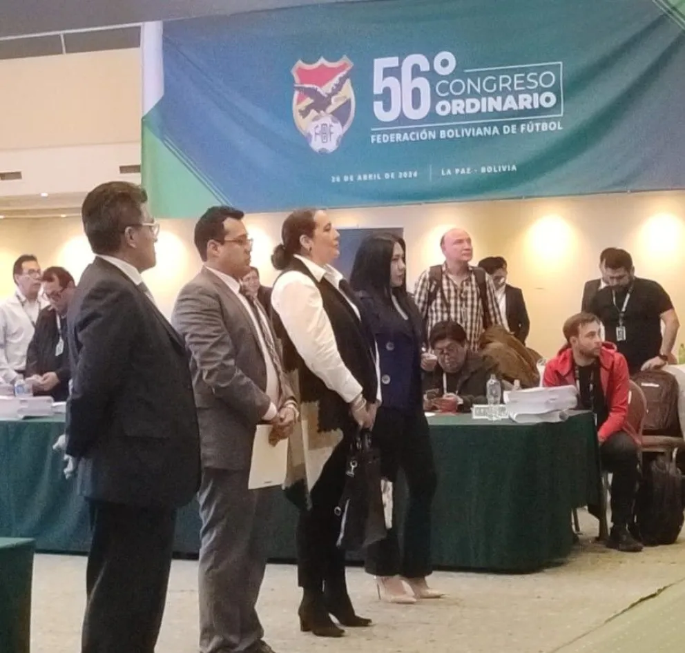 Miembros del Tribunal de Ética de la FBF. La presidenta María Bernarda Flores, es la segunda desde la derecha.