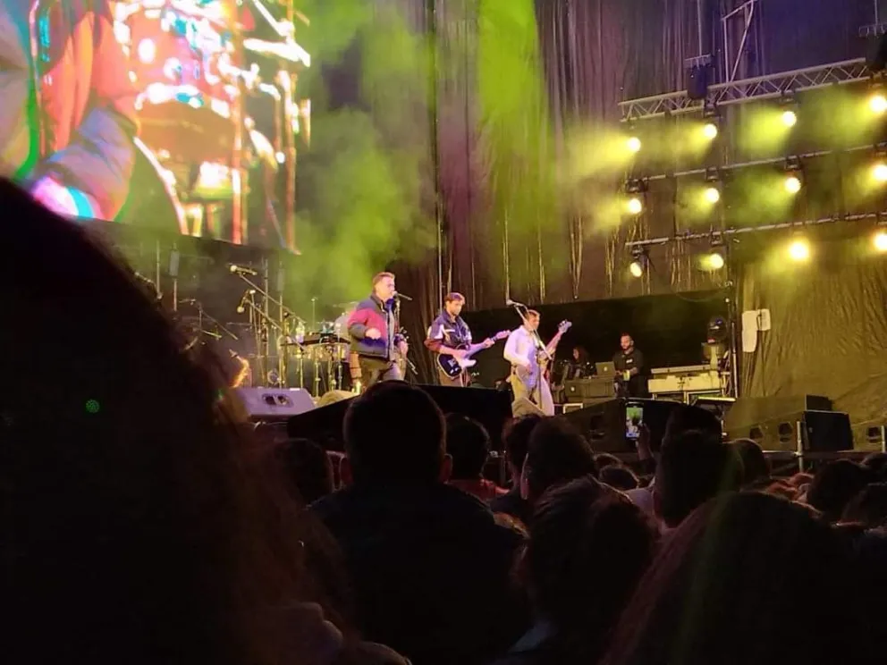 Vicentico y Los Fabulosos Cadillacs cantan en La Paz.   Foto: Hit n' Music Bolivia