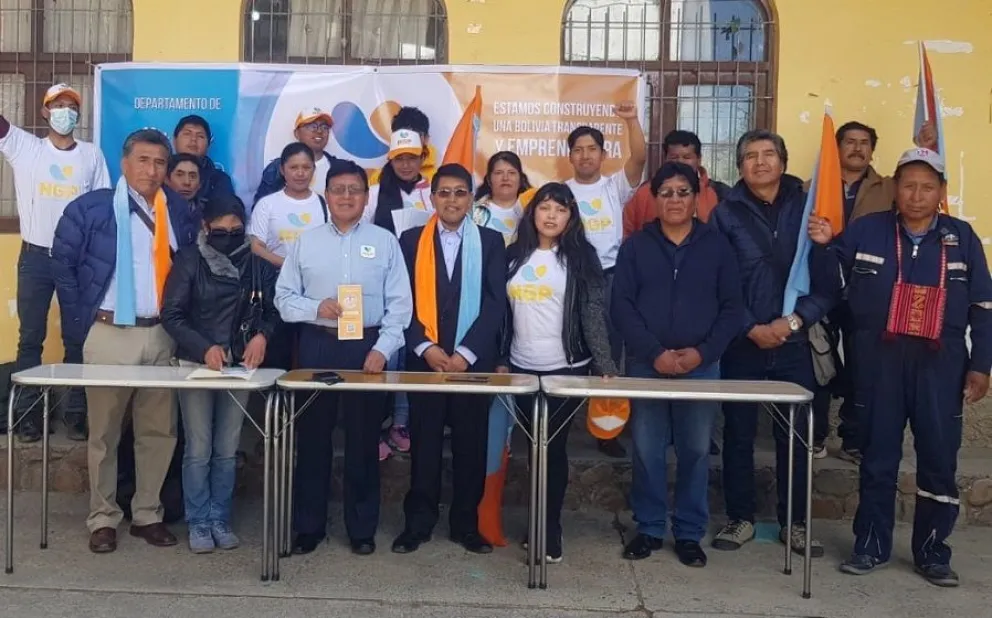 Delegados de la nueva fuerza política NGP en El Alto, que espera su personería jurídica. Foto: NGP