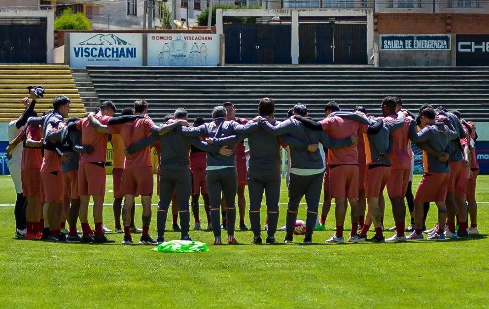 Jugadores del Tigre, en una práctica anterior, reanudan sus entrenamientos el martes. Foto: club The Strongest