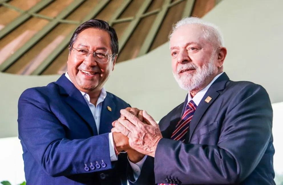 Arce y Lula, durante la cumbre de jefes de Estado del Mercosur, en diciembre. Foto: Luis Arce