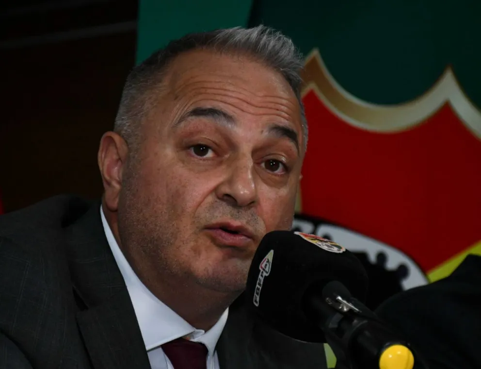 Costa habla sobre la denuncia contra Montaño. Foto: APG.