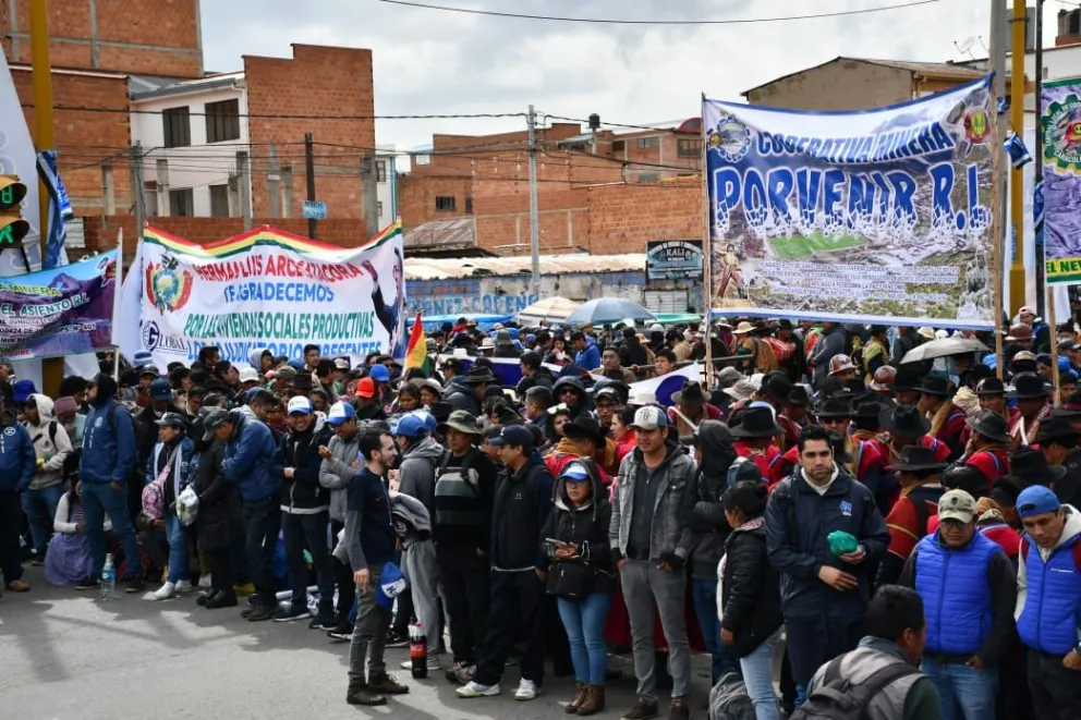 Militantes del MAS del ala "arcista" en uno de sus encuentros. Foto: Archivo