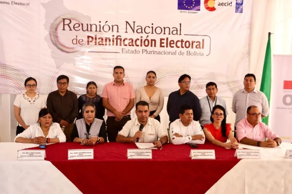 Los integrantes del Órgano Electoral que se reunieron en la ciudad de Trinidad, Beni. Foto: TSE