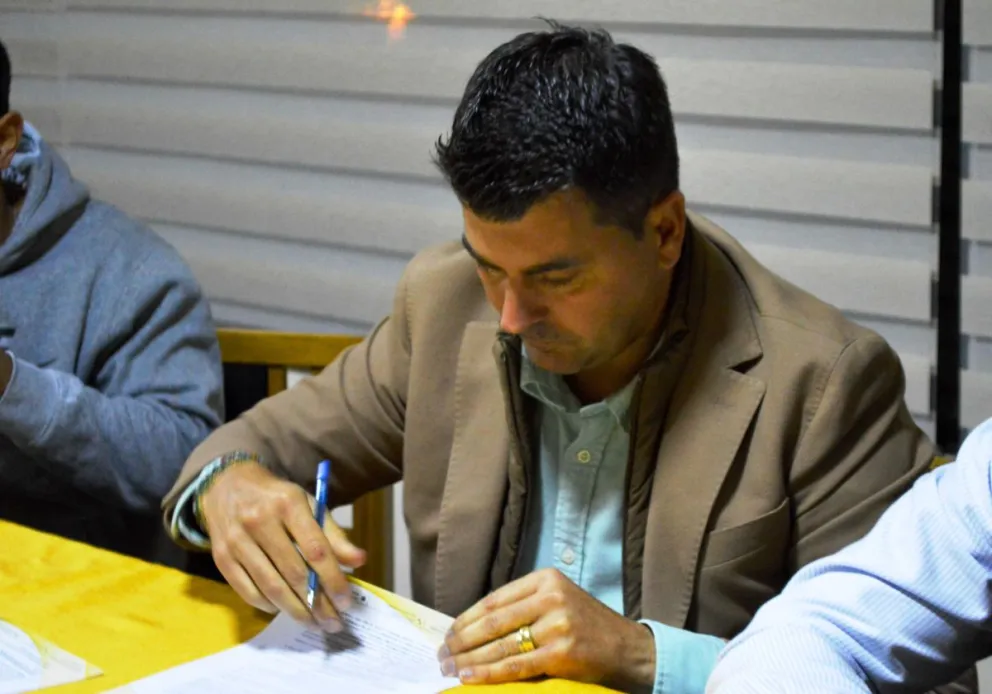 Ismael Rescalvo, el entrenador del Tigre, firmó su contrato por ocho meses. Foto: TS