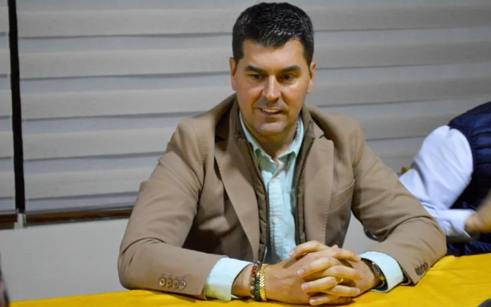 Ismael Rescalvo firmó la noche del viernes su vinculación al Tigre. Foto: The Strongtest. 