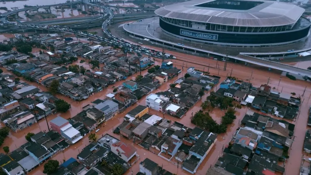 Las calles aledañas al estadio Arena do Gremio totalmente inundadas.