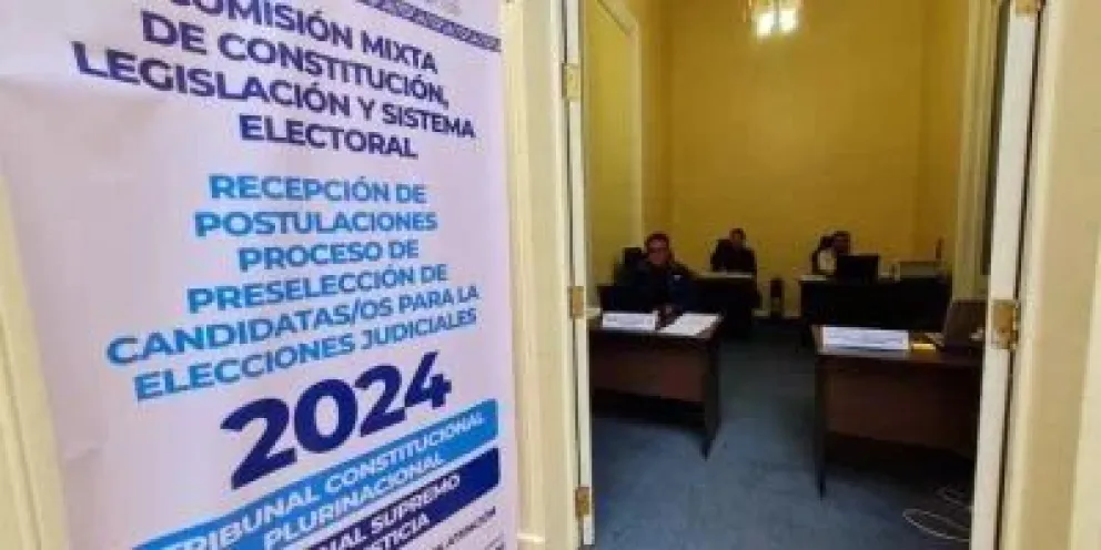 El ingreso a una de las oficinas donde se recibió la documentación de postulantes para las elecciones judiciales. Foto. Cámara de Senadores.