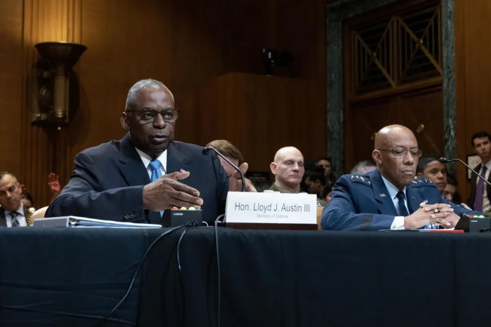 El jefe del Pentágono, Lloyd Austin, durante una comparecencia en un subcomité del Senado. Foto: EFE/EPA