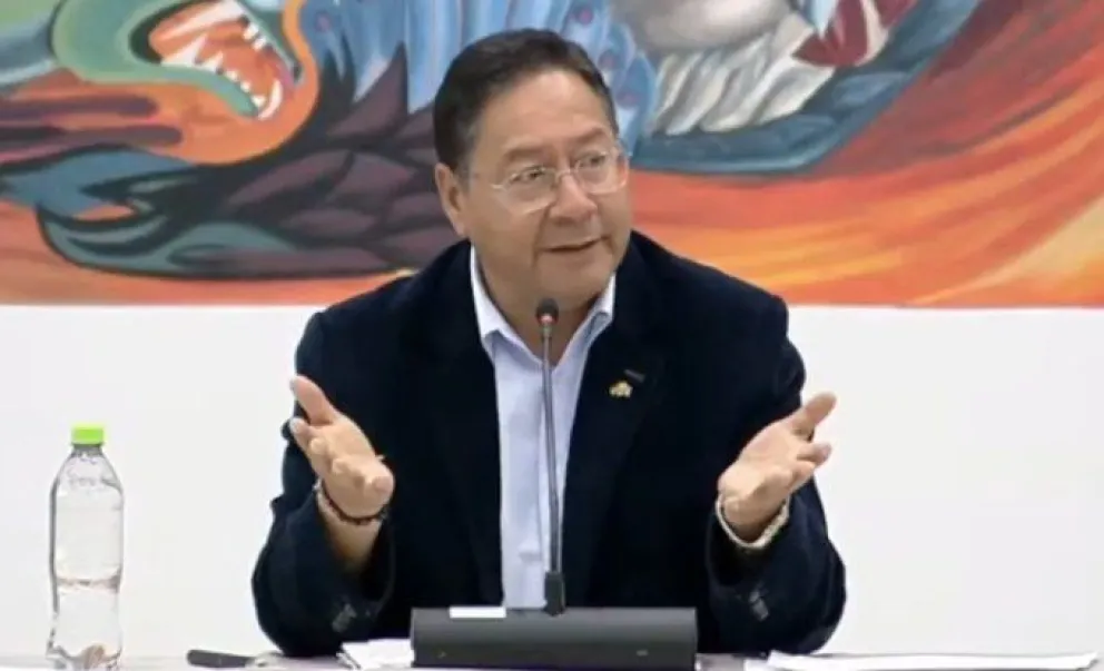 El presidente Luis Arce brinda conferencia de prensa en la casa Grande del Pueblo. Foto. Captura 