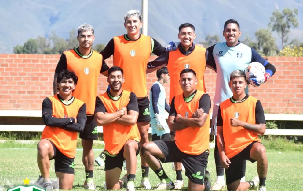 Los jugadores de Real Tomayapo luego de un entrenamiento. Foto Real Tomayapo