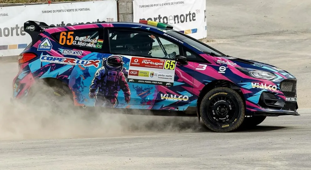 Bruno conduce en la prueba portuguesa. Foto: Prensa Bulacia.