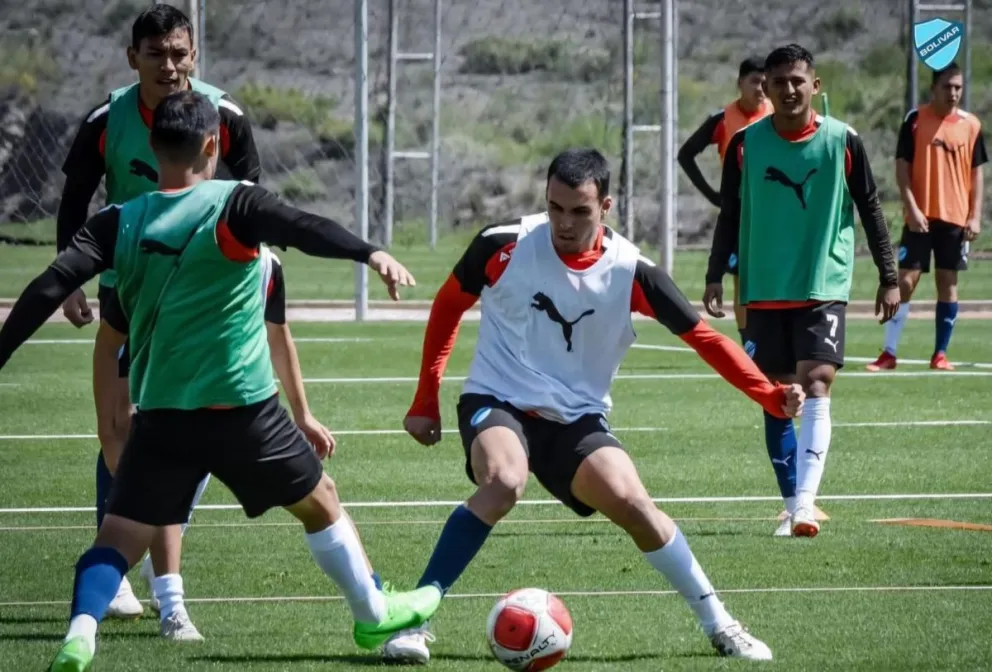 Una práctica de la Academia en Ananta. Foto: Club Bolívar.