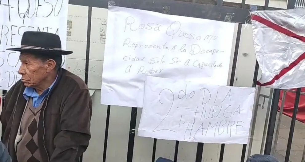 La protesta de los discapacitados en la Av. Mariscal Santa Cruz. Foto: Captura de video