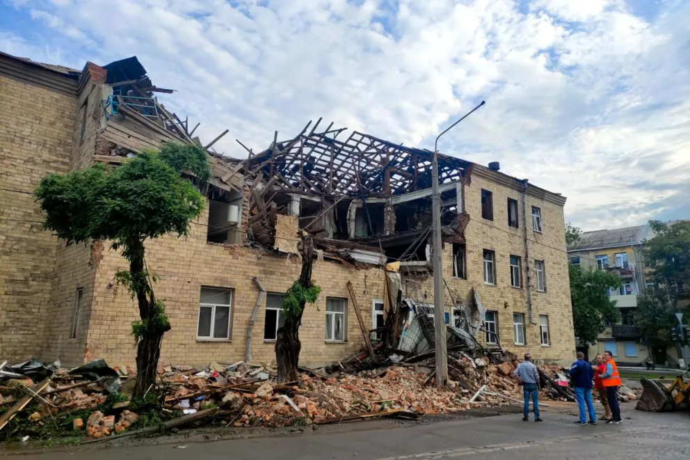 Daños en un edificio de Járkov, en Ucrania. Foto: EFE