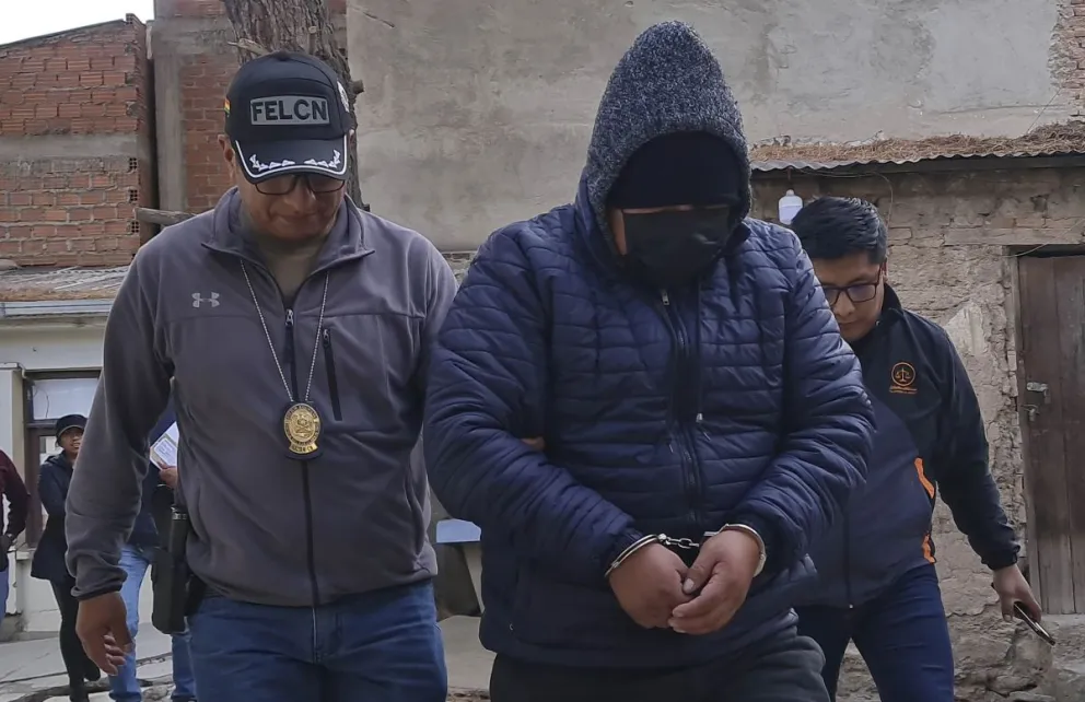El funcionario policial involucrado en caso de tráfico de 57 kilos de cocaína que era transportada desde La Paz a Oruro en un vehículo particular. FOTO/Emilio HUASCAR@APGNoticiasBo