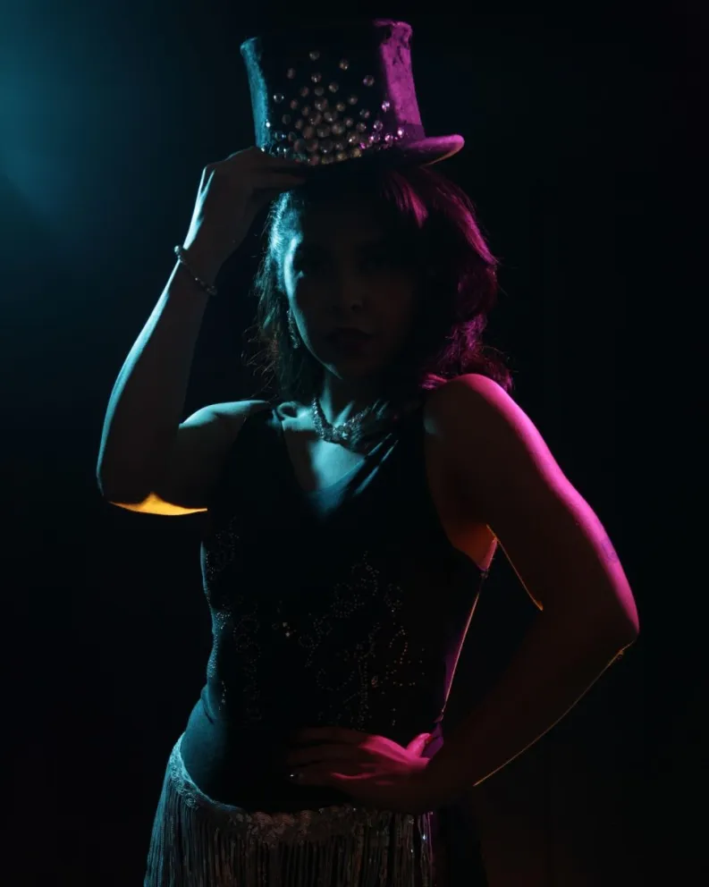 Una de las bailarinas de la versión nacional de Moulin Rouge    FOTO:  Artanon