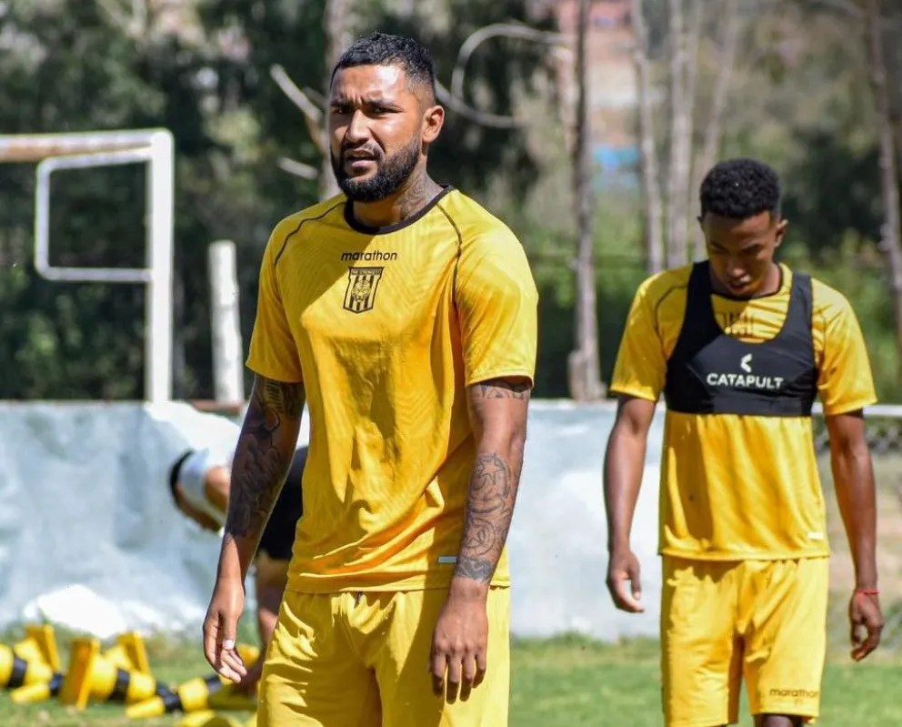  Jusino es baja por lesión para el cotejo ante Wilstermann y Arrascaita sigue trabajando en su recuperación. Foto: club The Strongest