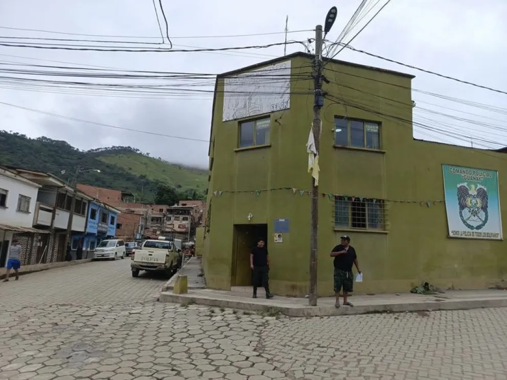 La sede de la Policía Rural y Fronteriza de Guanay, este sábado. Foto: Integración Melodía Guanay