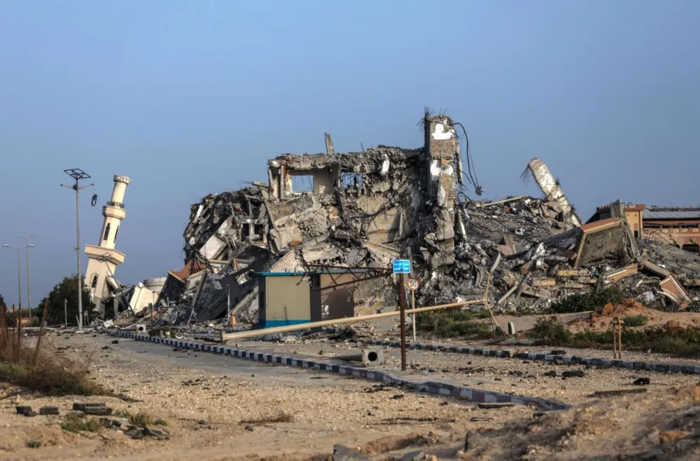 Edificios destruidos en un campo de refugiados en el centro de la Franja de Gaza. Foto: EFE