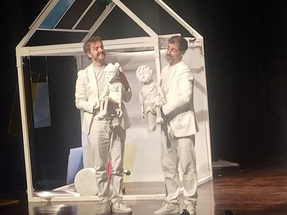 Una escena de la obra “Mentira cochina” . Foto: Liliana Carrillo V.