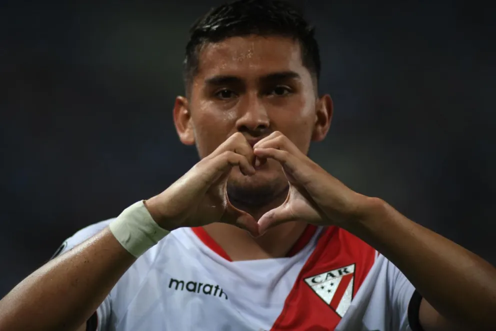 Adalid Terrazas y la señal del corazón tras anotar ante Sporting Cristal. Foto Always Ready