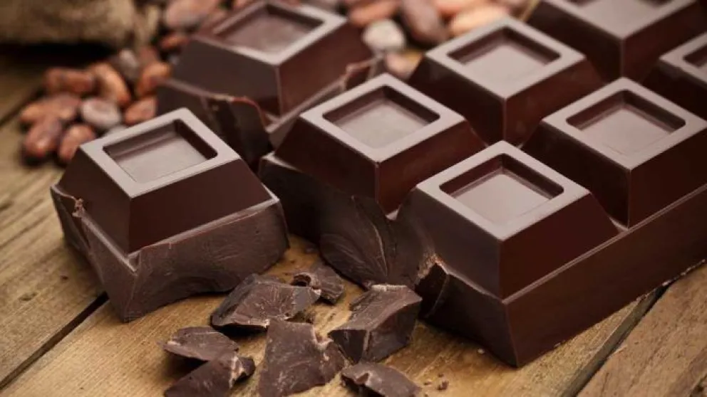 El chocolate trae beneficios para la salud, según la Revista Chilena de Nutrición. Foto. redsalud.cl