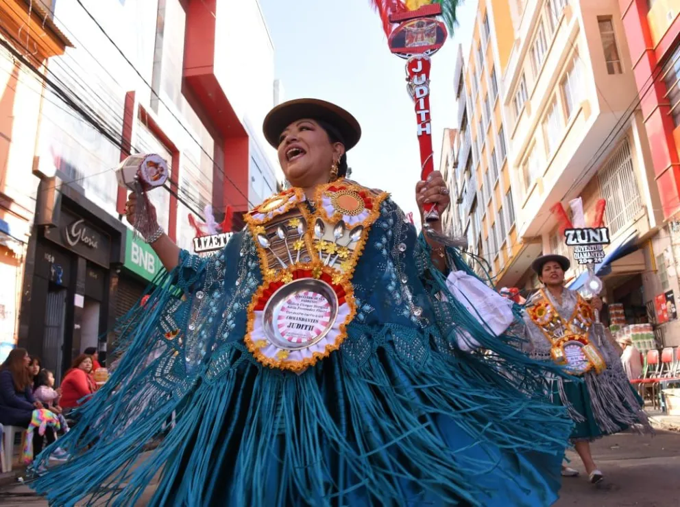 Instantánea de la promesa al Señor Jesús del Gran Poder, celebrada el pasado domingo. Foto: APG