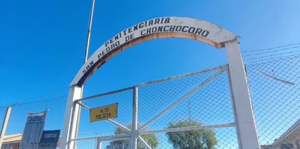 El ingreso al penal de Chonchocoro, en Viacha. Foto: RRSS