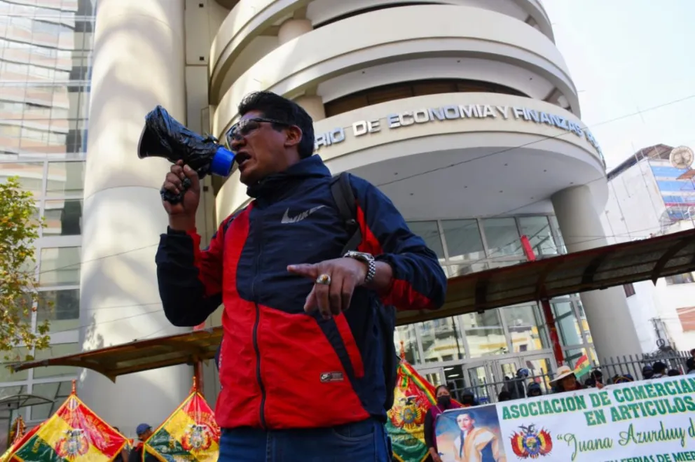 Antonio Siñani, dirigente gremial de la ciudad de El Alto, en una movilización en la sede de Gobierno, esta semana. Foto: APG