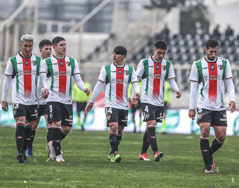 Jugadores de Palestino después de la derrota del viernes con Unión Española. Foto: club Palestino
