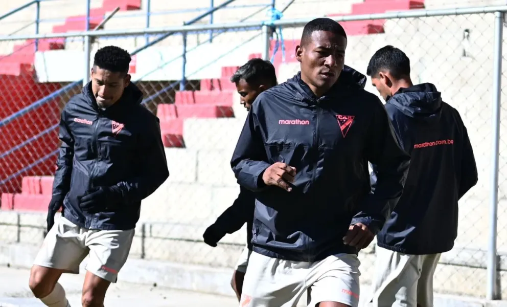 Una práctica del club de la banda roja. Foto: Always Ready.