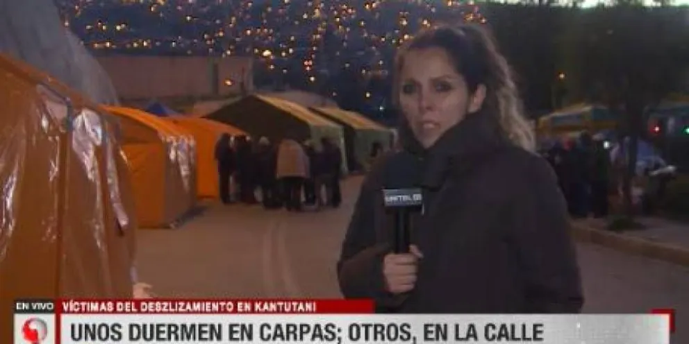 Captura de pantalla de Unitel en la que se ve a Ulloa durante una cobertura.     FOTO: Unitel