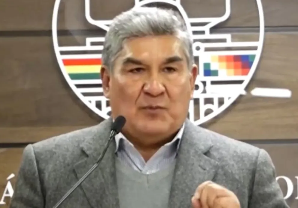 William Torrez, senador "evista" del MAS, brinda conferencia de prensa. Foto: Cámara de Senadores, captura