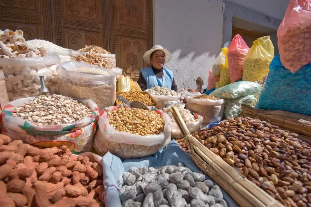 El comercio ofrece frutas, maní y pasankallas para esta fecha. Foto: Facebook Bolivia es mi corazón
