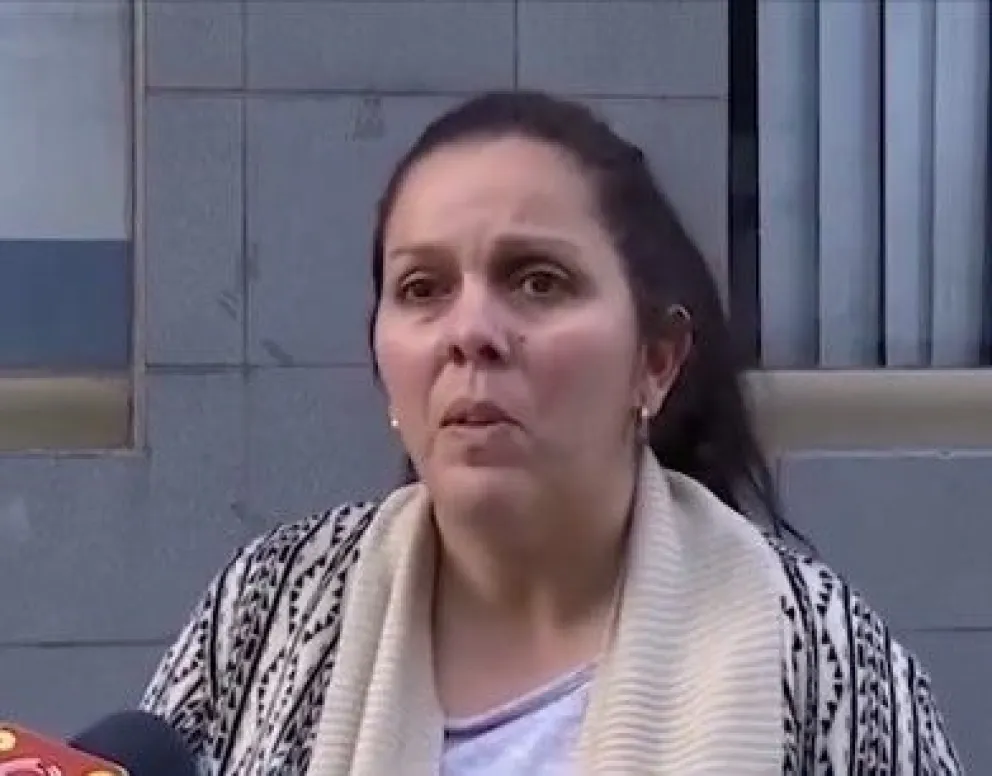 Carolina Ulloa, la periodista en un contacto con Bolivia TV. Foto. Captura