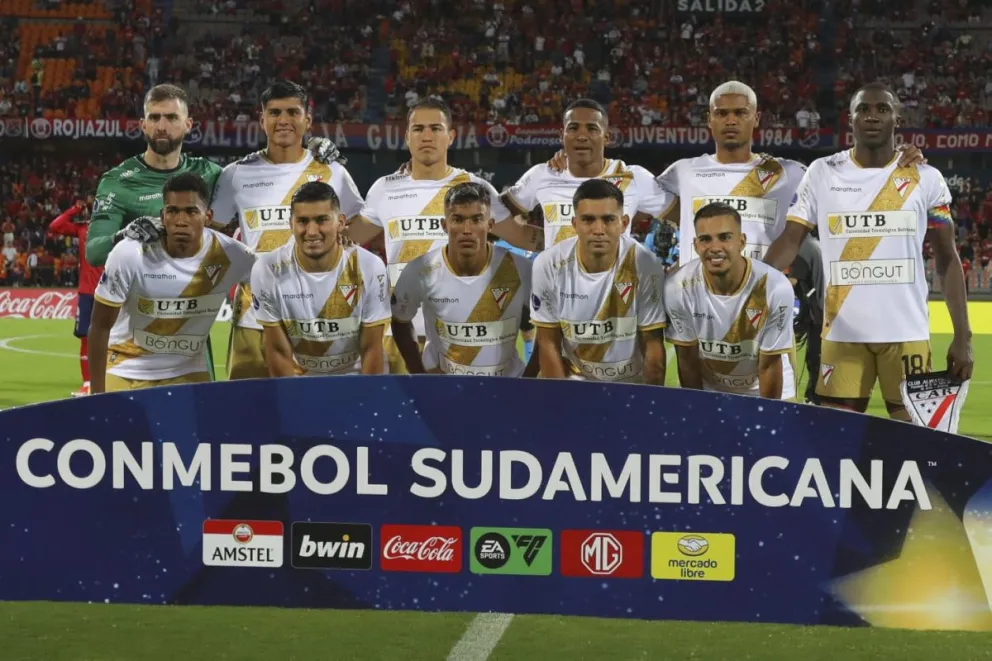 Always Ready, el equipo que se presentó ante el DIM en Medellín. Foto Conmebol